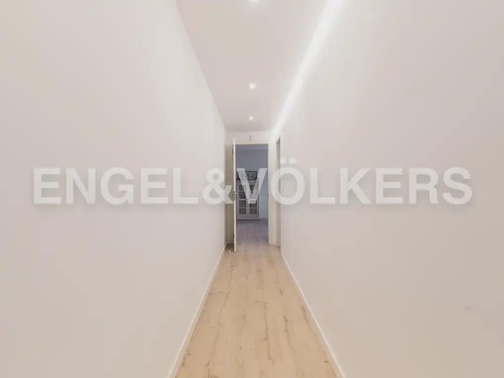 2 sovrum Lägenhet att hyra i Valencia stad - 1 800 € (Ref: 10133604)