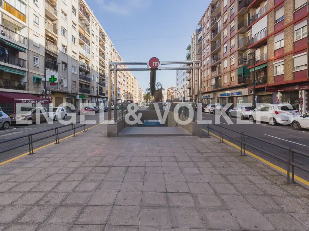 2 sovrum Lägenhet att hyra i Valencia stad - 1 800 € (Ref: 10133604)