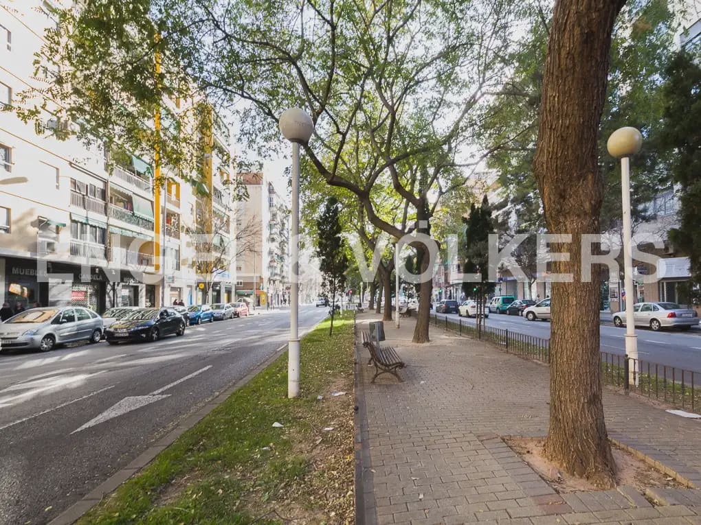 2 sovrum Lägenhet att hyra i Valencia stad - 1 800 € (Ref: 10133604)