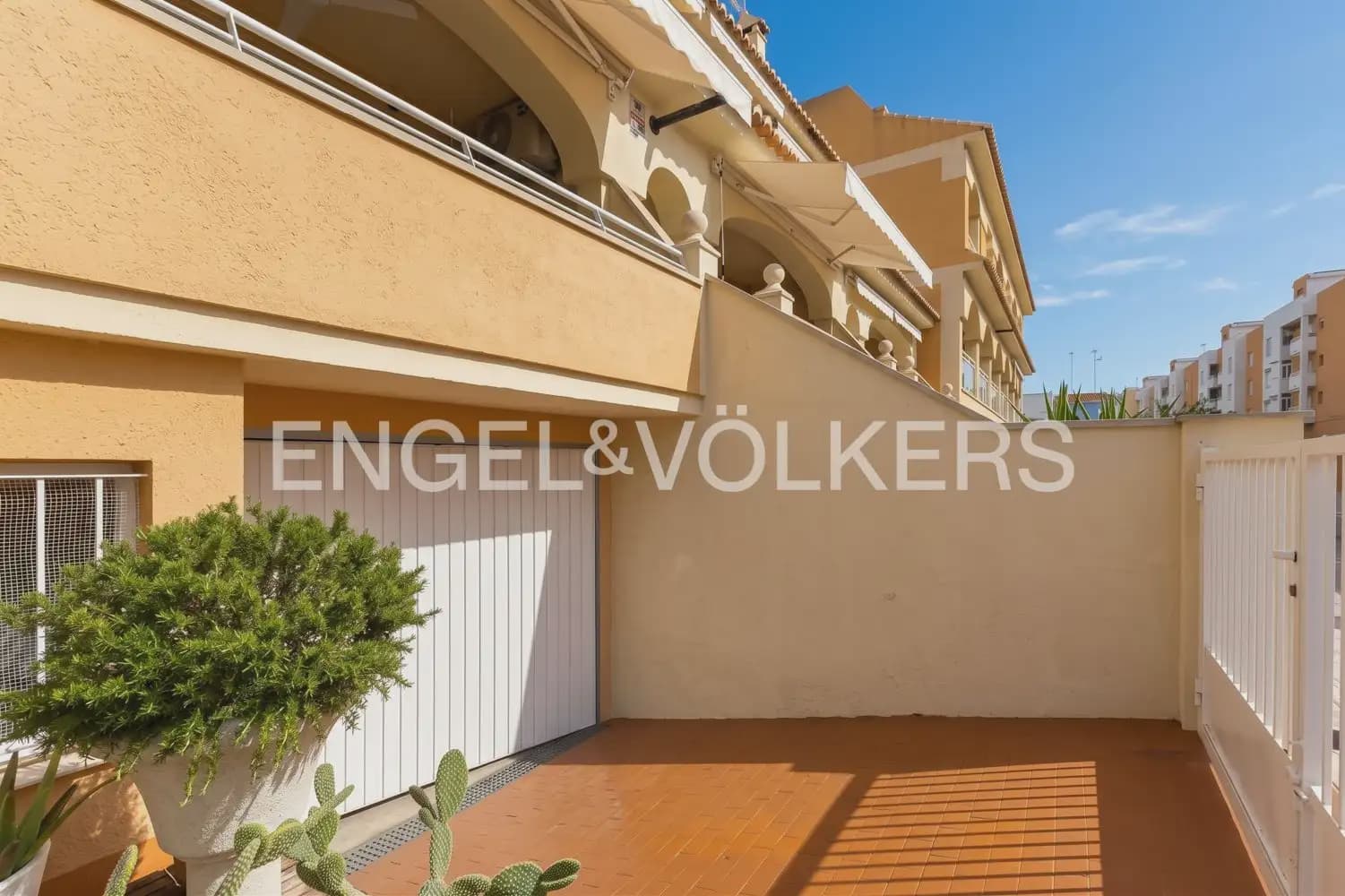 3 camera da letto Villetta a Schiera in vendita in Moncofa con piscina garage - 360.000 € (Rif: 10133607)