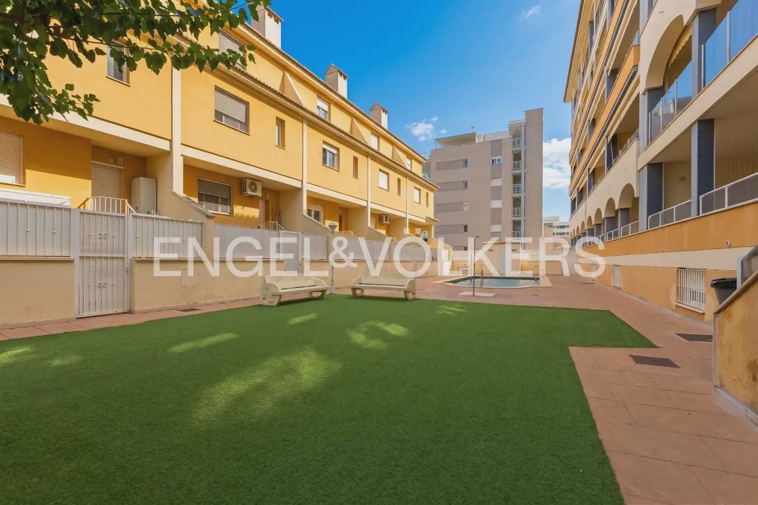 3 camera da letto Villetta a Schiera in vendita in Moncofa con piscina garage - 360.000 € (Rif: 10133607)