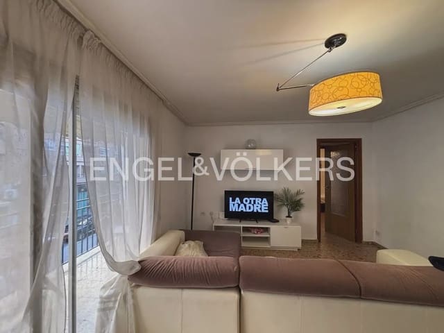 4 sovrum Lägenhet att hyra i Marxalenes, Valencia stad - 1 400 € (Ref: 10134966)