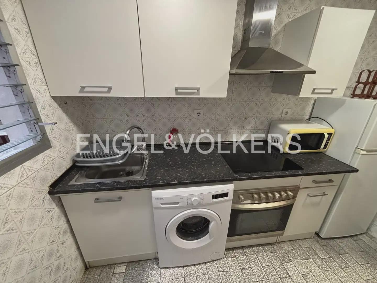 4 slaapkamer Flat te huur in Valencia stad - € 1.400 (Ref: 10134966)