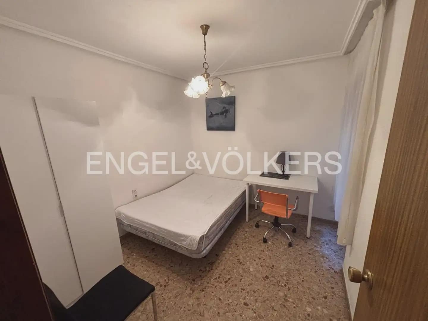 4 slaapkamer Flat te huur in Valencia stad - € 1.400 (Ref: 10134966)