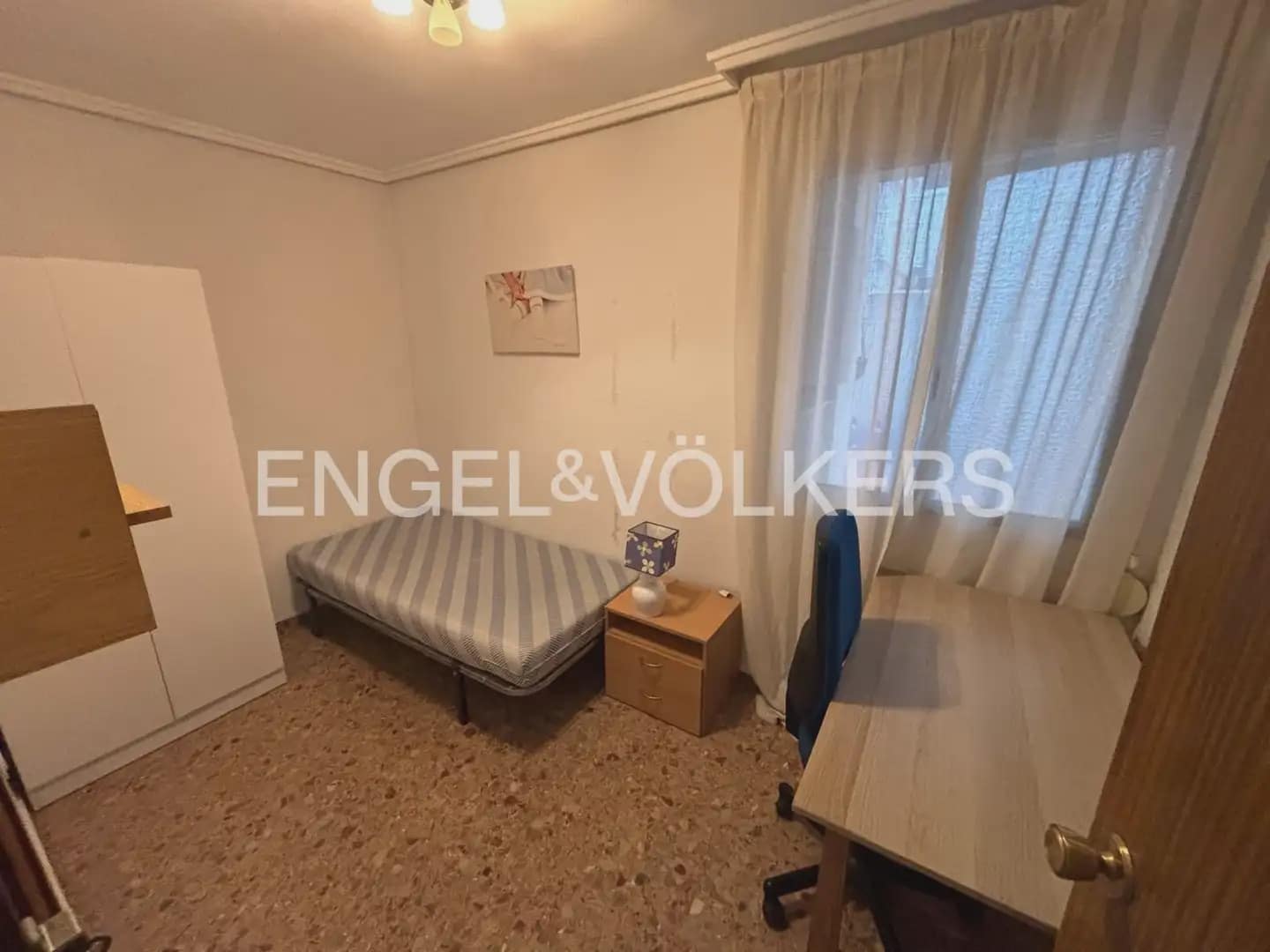 4 slaapkamer Flat te huur in Valencia stad - € 1.400 (Ref: 10134966)