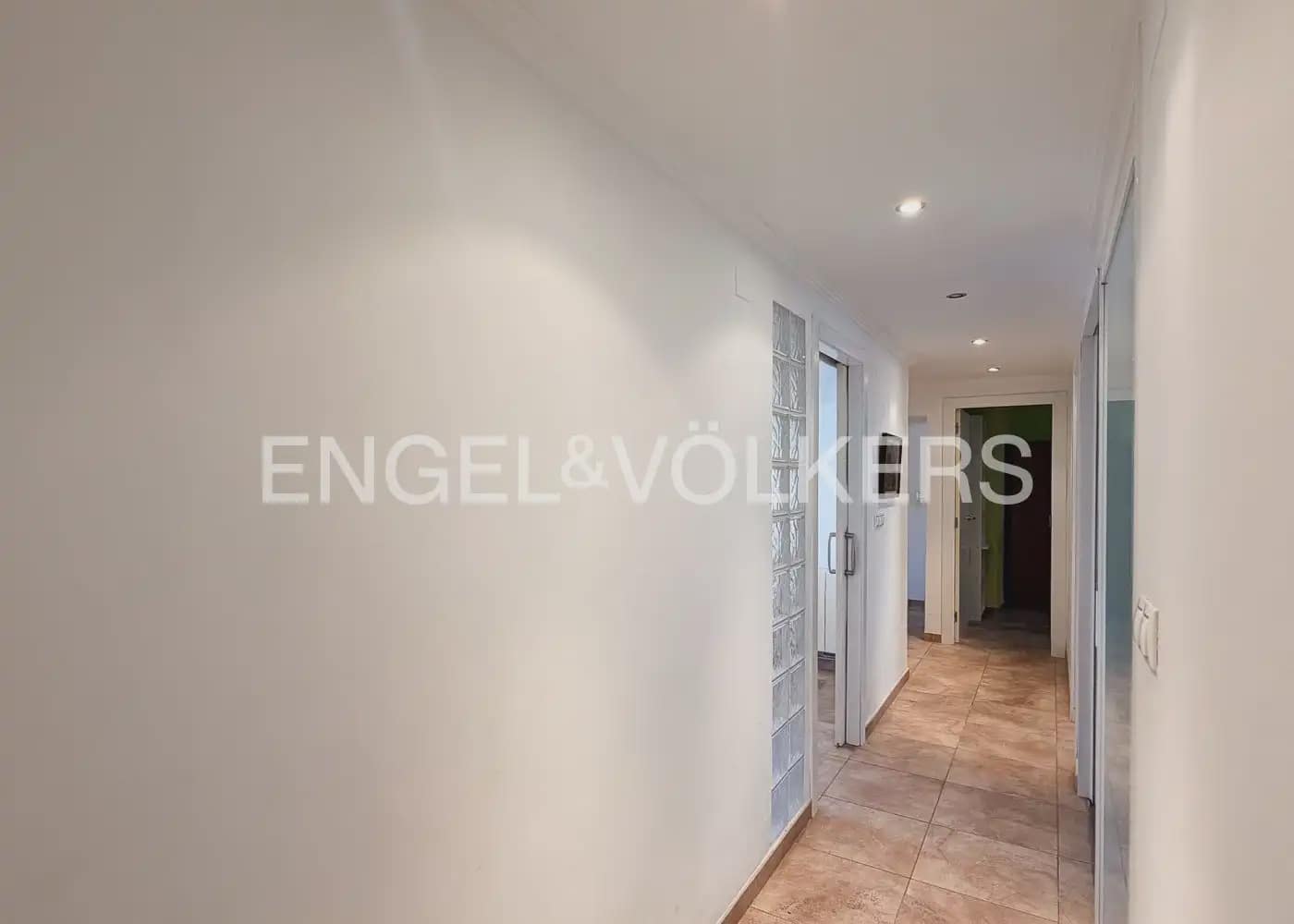 3 soveværelse Lejlighed til leje i Valencia by - € 1.600 (Ref: 10134967)
