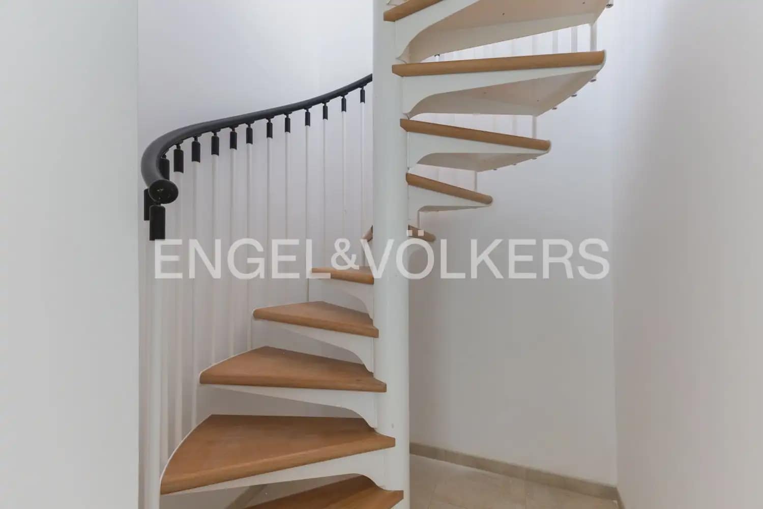 3 bedroom Penthouse for sale in Vinaros with pool garage - € 215,000 (Ref: 10134968)