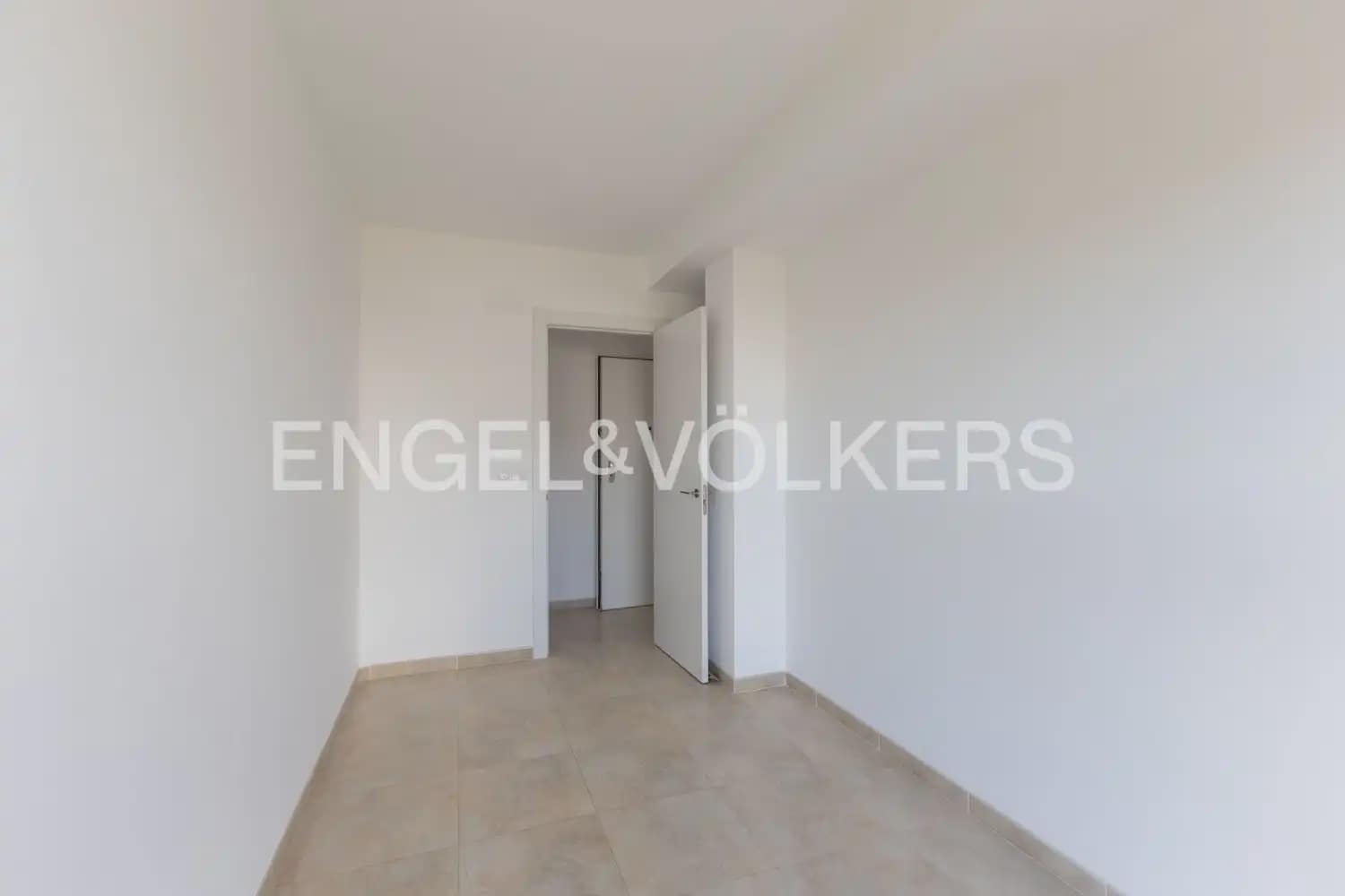 3 bedroom Penthouse for sale in Vinaros with pool garage - € 215,000 (Ref: 10134968)