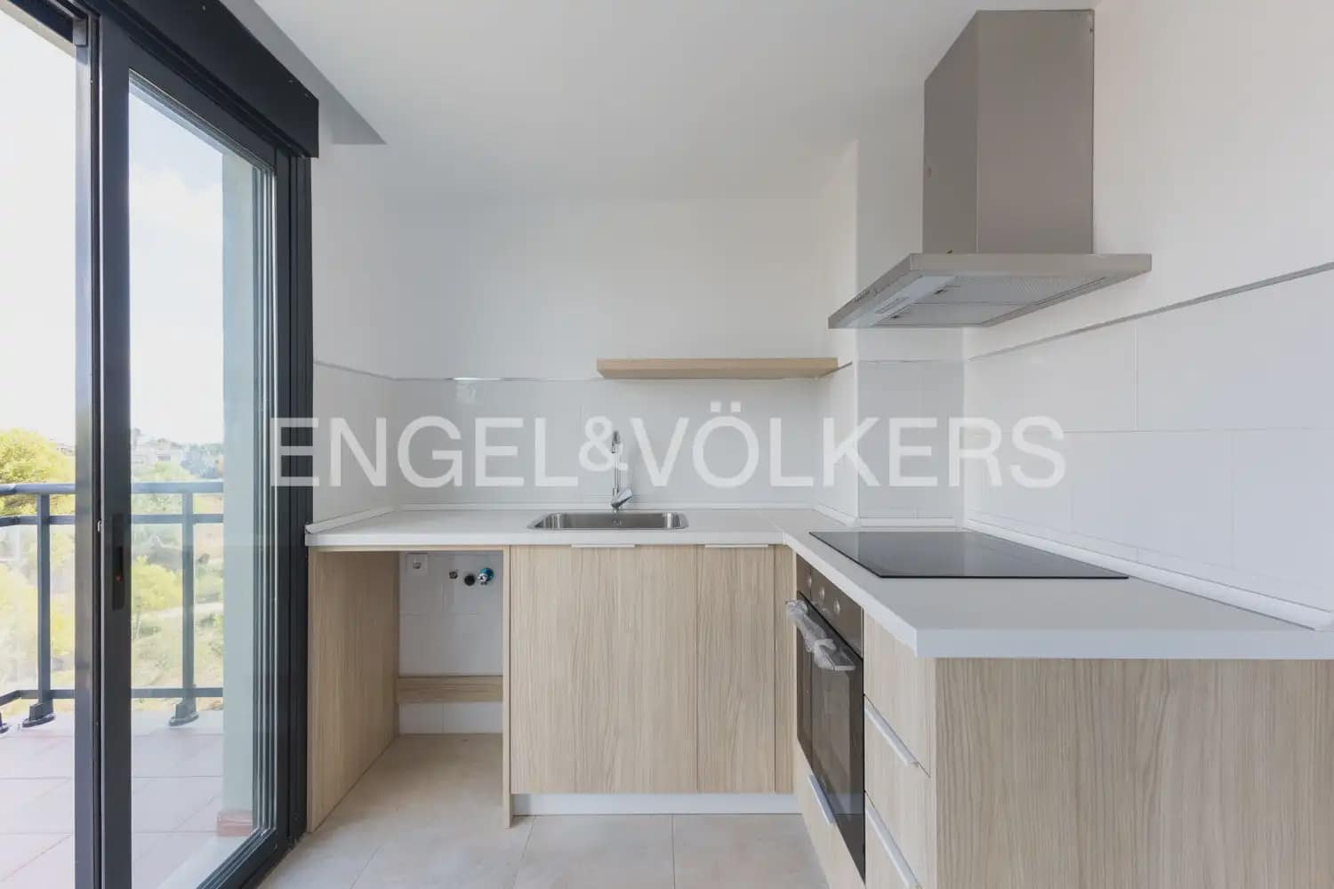 3 bedroom Penthouse for sale in Vinaros with pool garage - € 215,000 (Ref: 10134968)