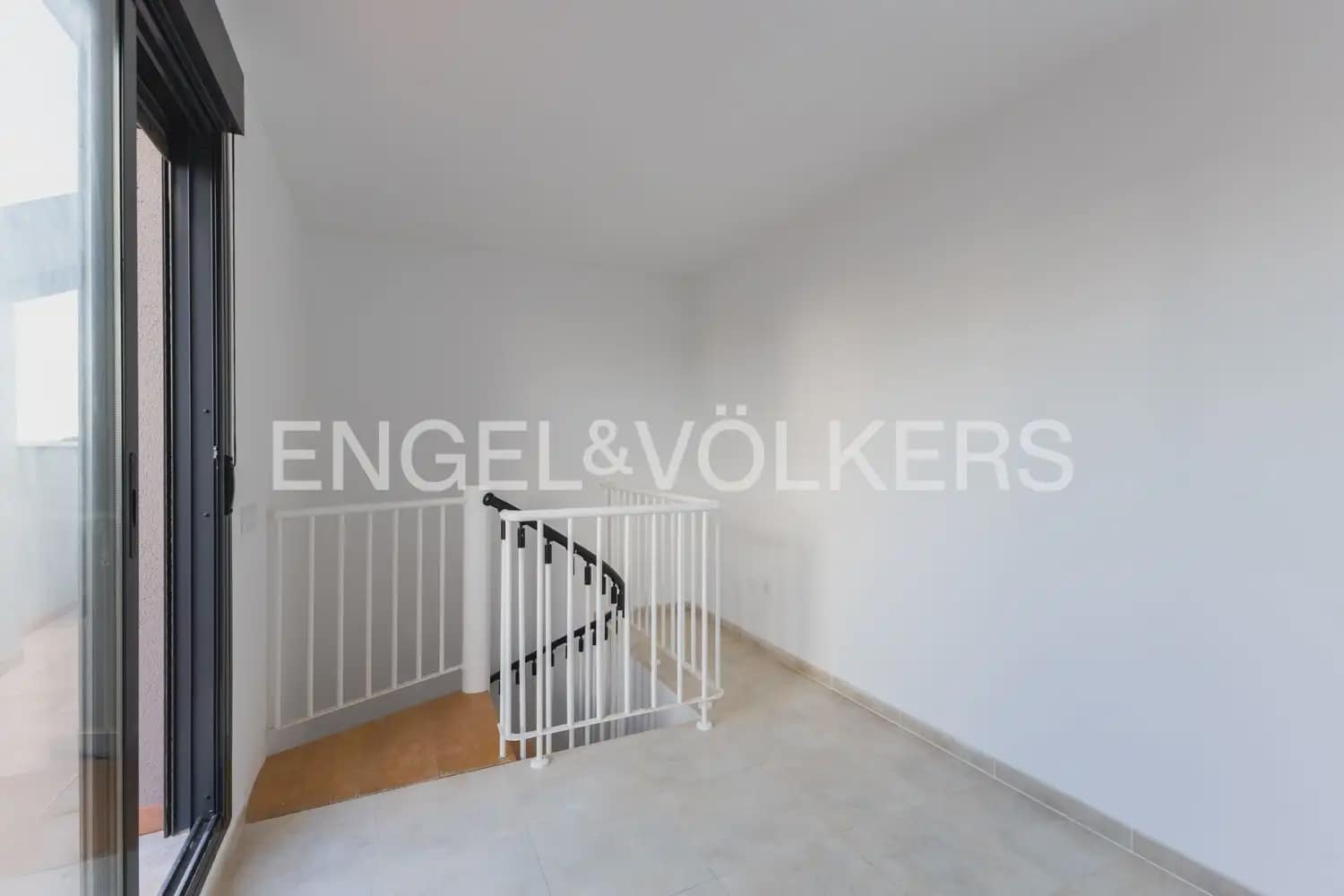 3 bedroom Penthouse for sale in Vinaros with pool garage - € 215,000 (Ref: 10134968)