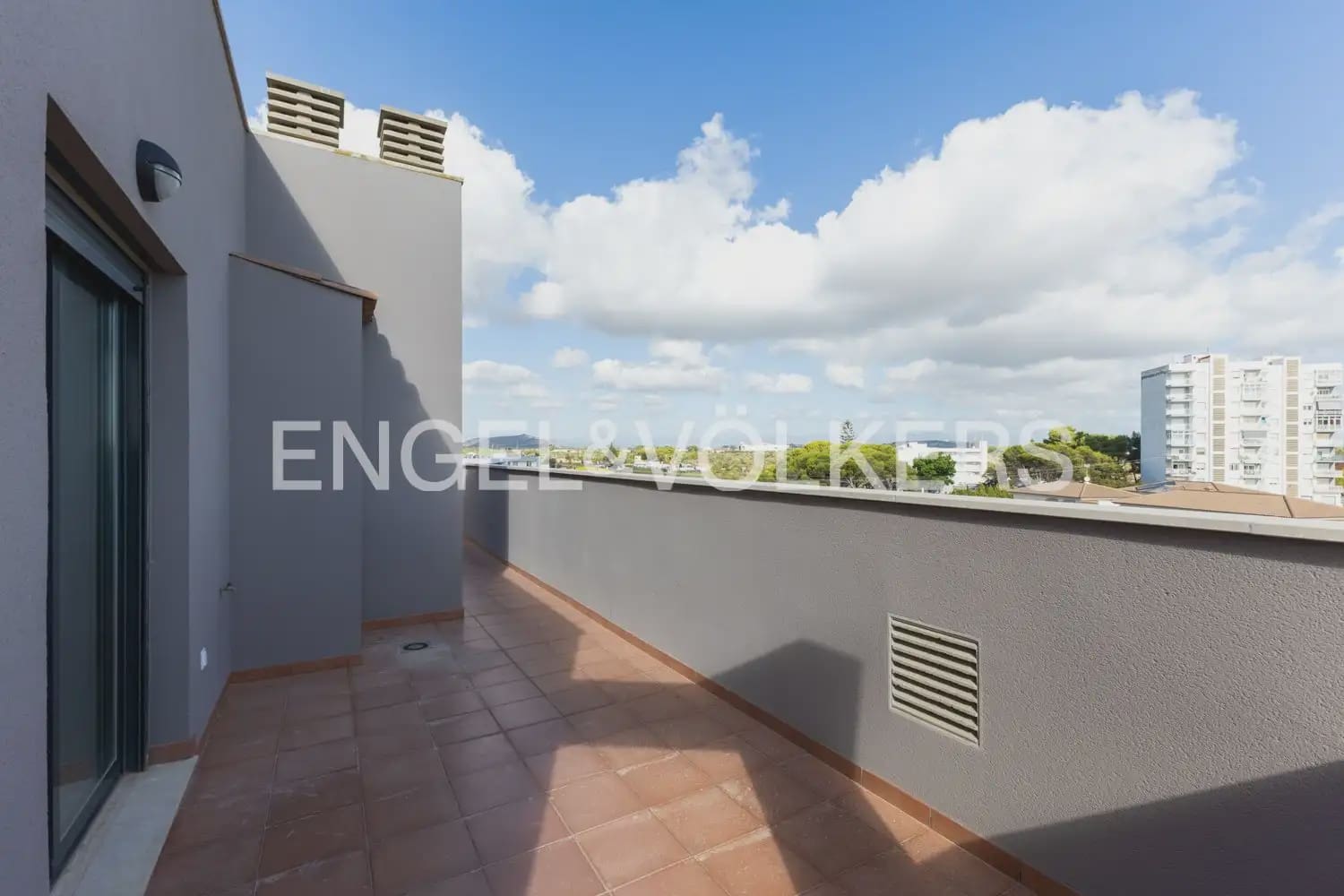 3 bedroom Penthouse for sale in Vinaros with pool garage - € 215,000 (Ref: 10134968)