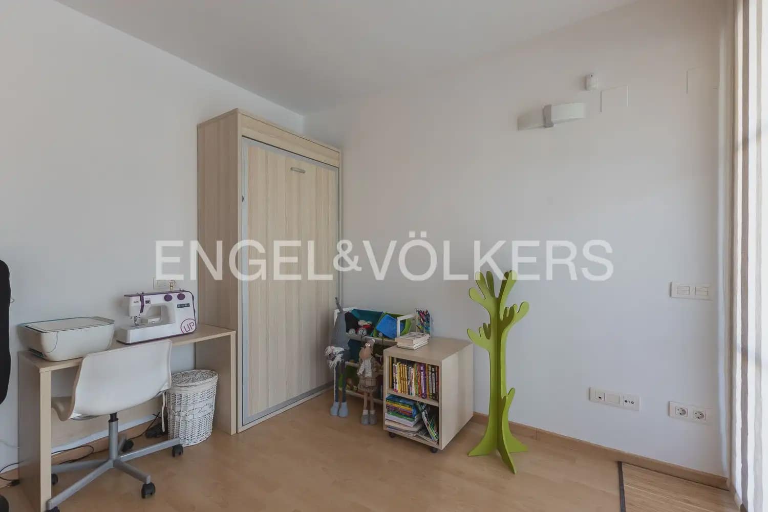 3 soveværelse Villa til salg i Chiva med swimmingpool garage - € 370.000 (Ref: 10134969)