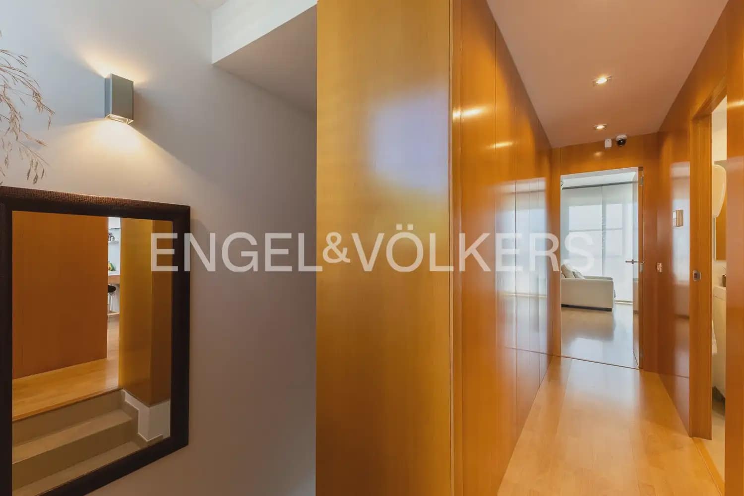 3 soveværelse Villa til salg i Chiva med swimmingpool garage - € 370.000 (Ref: 10134969)