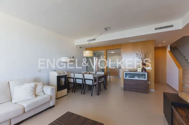 3 soveværelse Villa til salg i Chiva med swimmingpool garage - € 370.000 (Ref: 10134969)