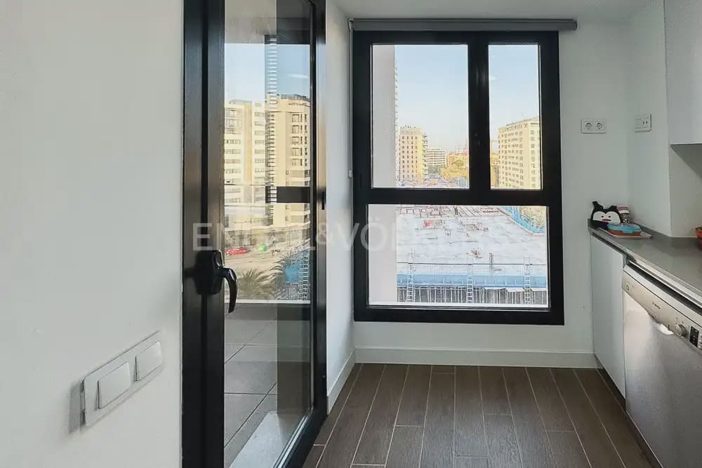 3 camera da letto Appartamento da affittare in Valencia citta con piscina garage - 1.900 € (Rif: 10135179)