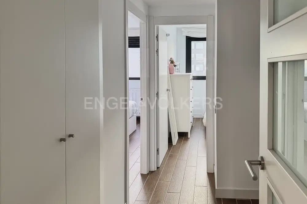 3 camera da letto Appartamento da affittare in Valencia citta con piscina garage - 1.900 € (Rif: 10135179)
