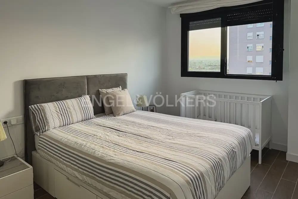 3 camera da letto Appartamento da affittare in Valencia citta con piscina garage - 1.900 € (Rif: 10135179)