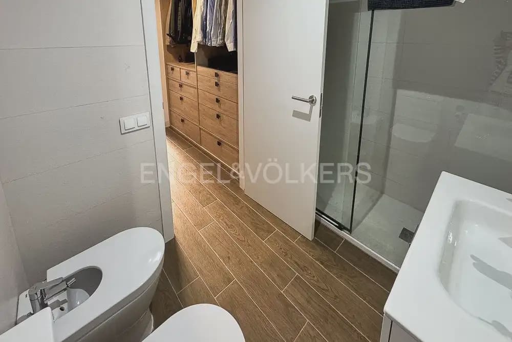 3 camera da letto Appartamento da affittare in Valencia citta con piscina garage - 1.900 € (Rif: 10135179)