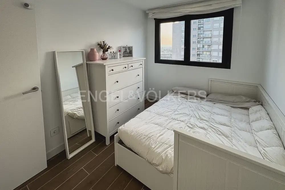 3 camera da letto Appartamento da affittare in Valencia citta con piscina garage - 1.900 € (Rif: 10135179)