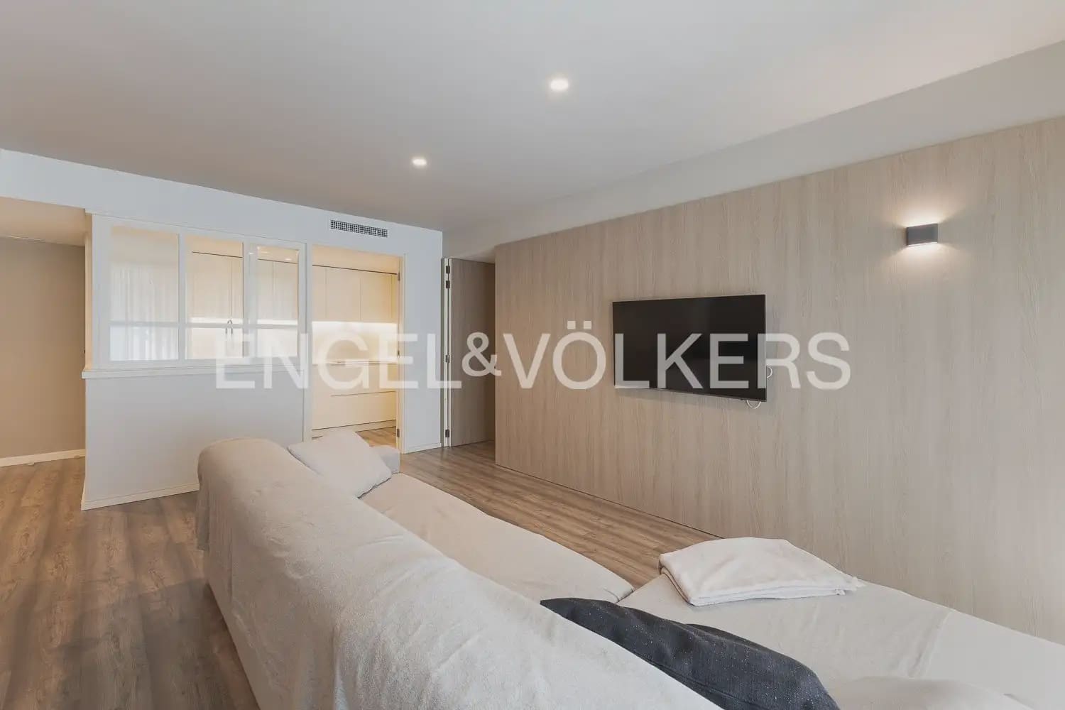 3 soveværelse Lejlighed til leje i Valencia by med swimmingpool garage - € 2.800 (Ref: 10135180)