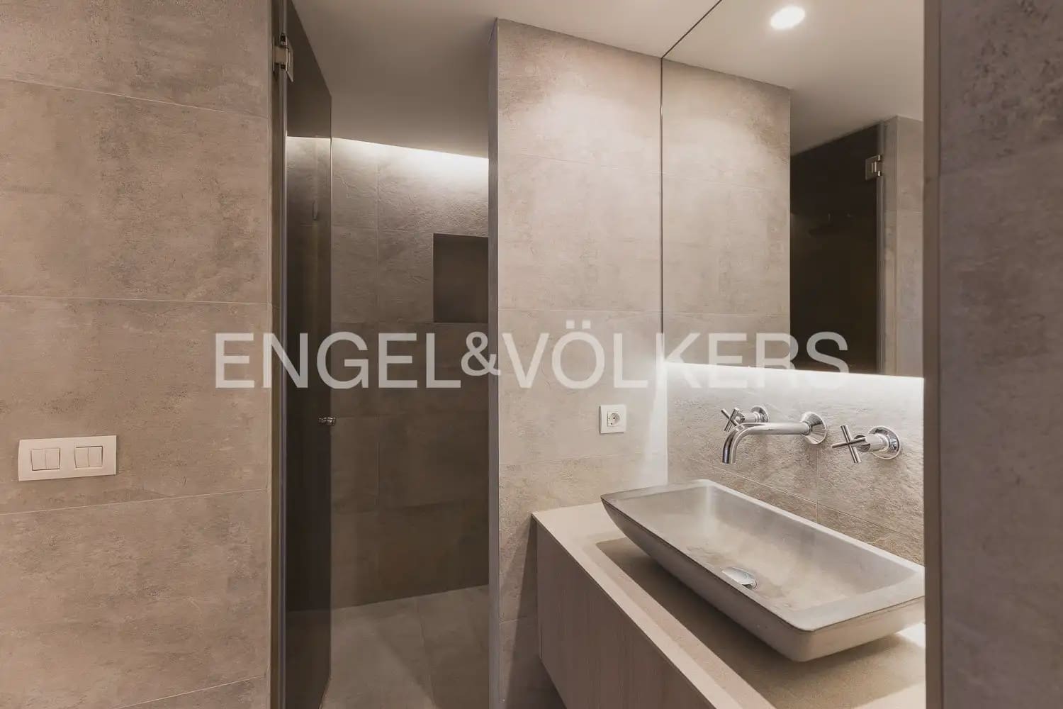3 soveværelse Lejlighed til leje i Valencia by med swimmingpool garage - € 2.800 (Ref: 10135180)