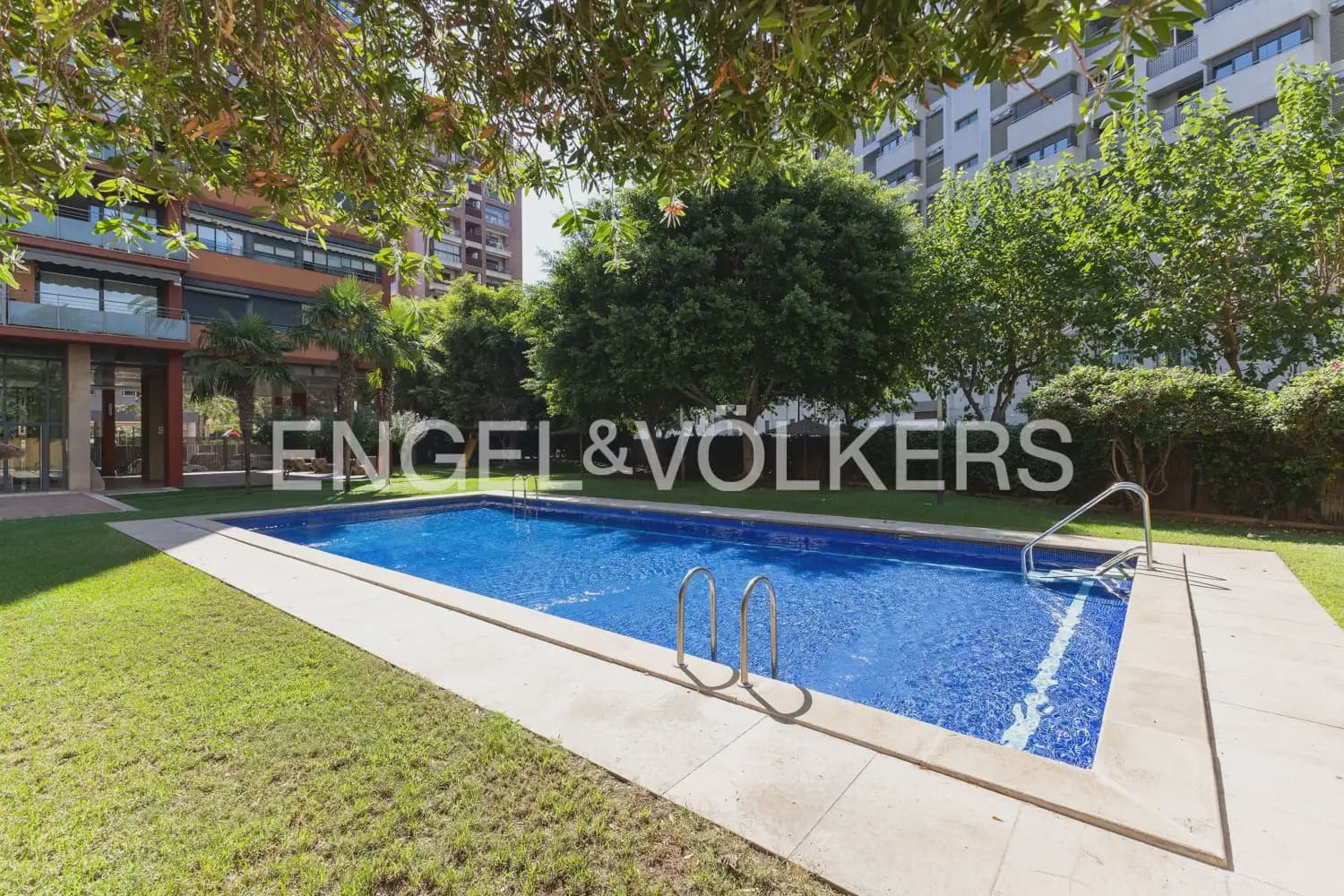 3 soveværelse Lejlighed til leje i Valencia by med swimmingpool garage - € 2.800 (Ref: 10135180)