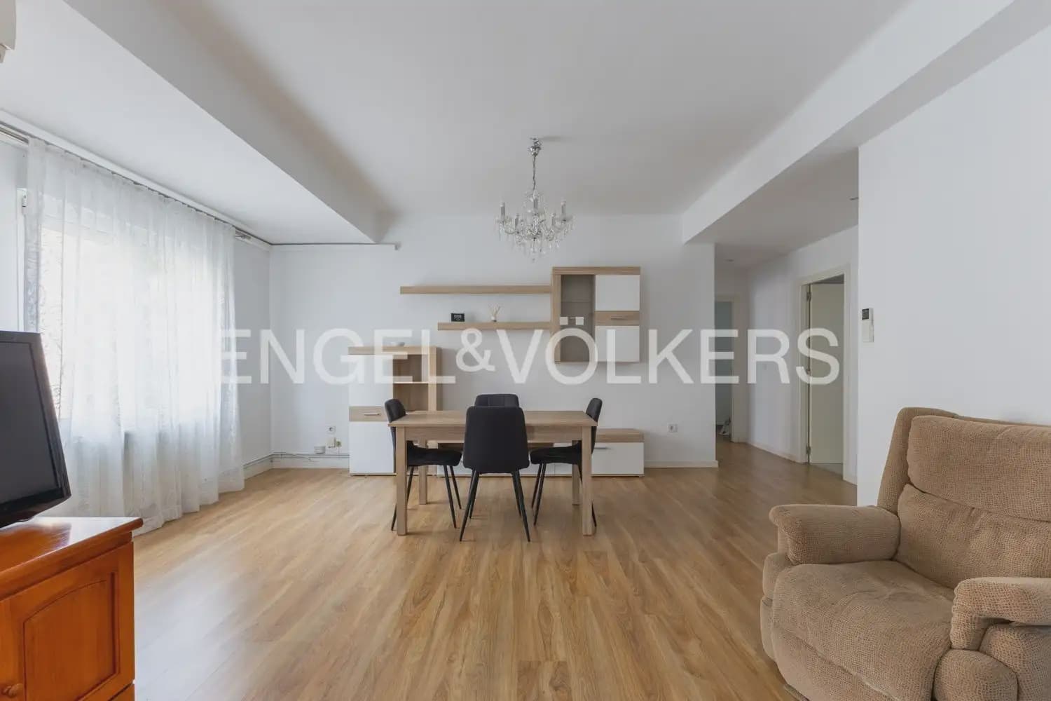 2 soveværelse Lejlighed til leje i Valencia by - € 1.200 (Ref: 10135182)
