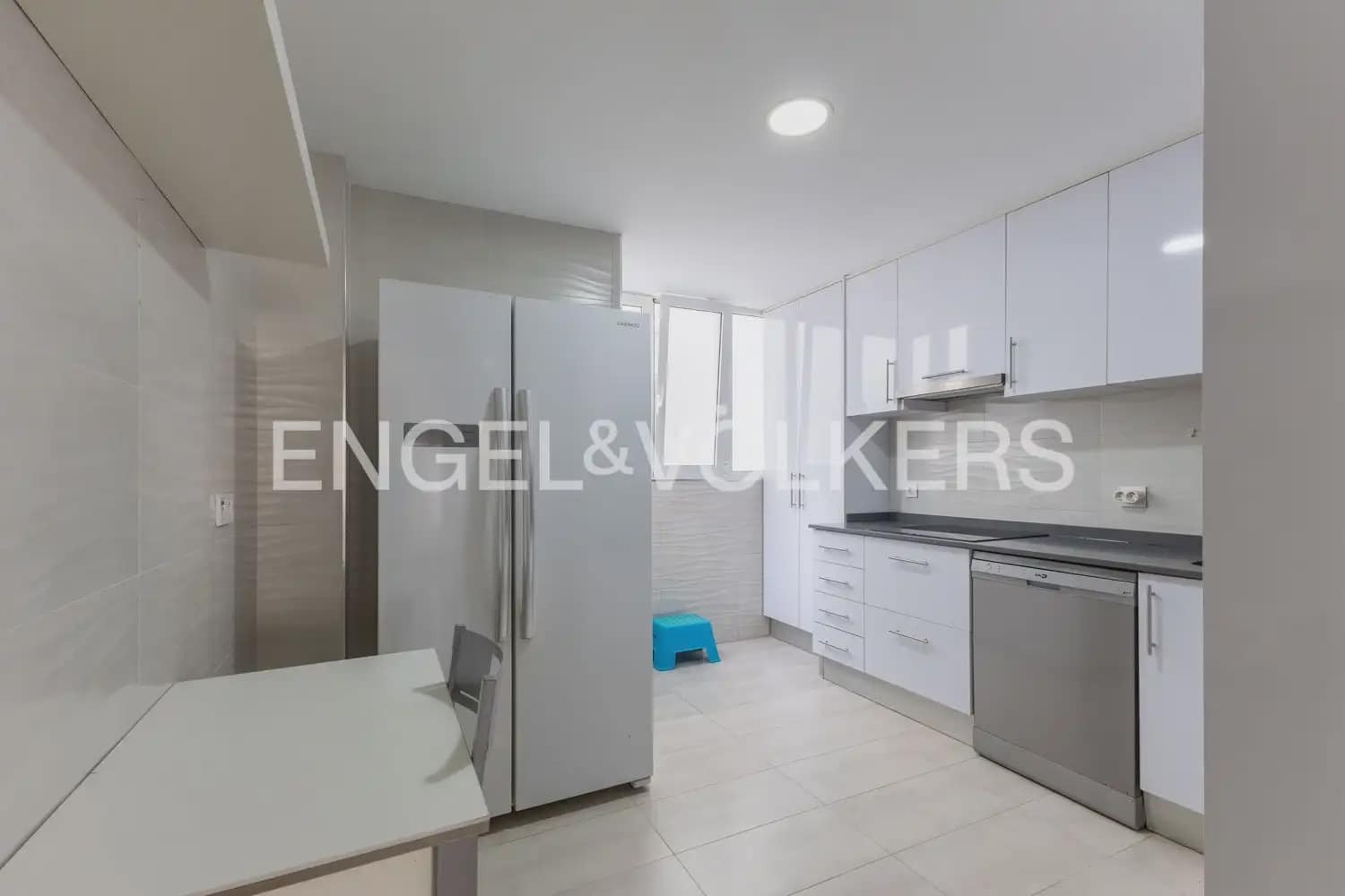 2 soveværelse Lejlighed til leje i Valencia by - € 1.200 (Ref: 10135182)