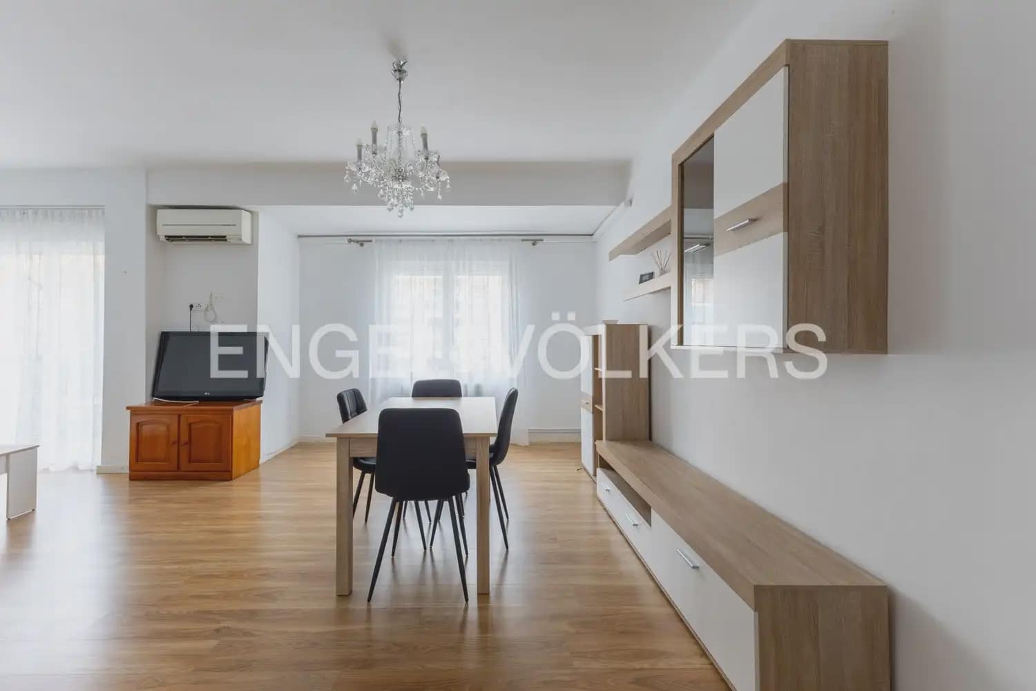 2 soveværelse Lejlighed til leje i Valencia by - € 1.200 (Ref: 10135182)