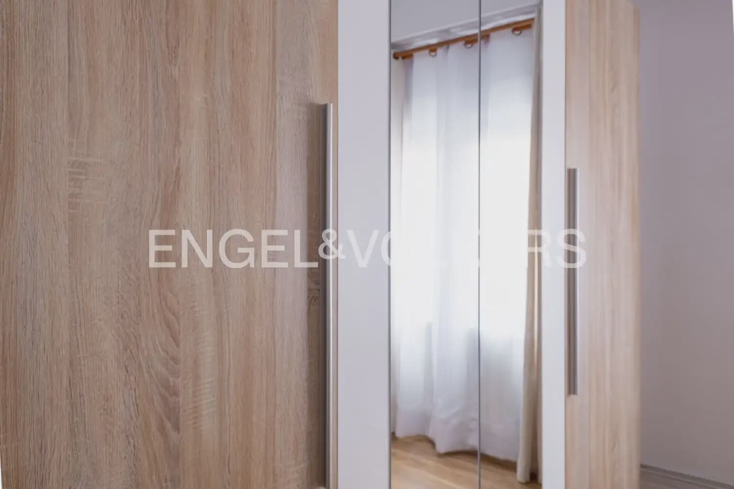 2 soveværelse Lejlighed til leje i Valencia by - € 1.200 (Ref: 10135182)
