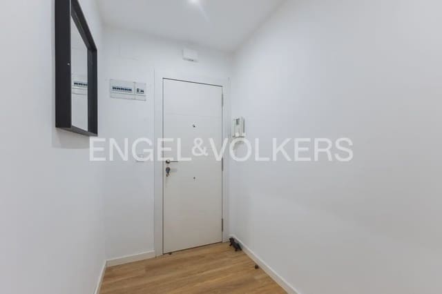 Appartement de 2 chambres à louer à Cami Fondo, Valence ville - 1 200 € (Ref: 10135182)