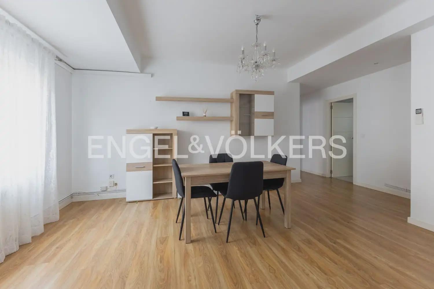 2 soveværelse Lejlighed til leje i Valencia by - € 1.200 (Ref: 10135182)