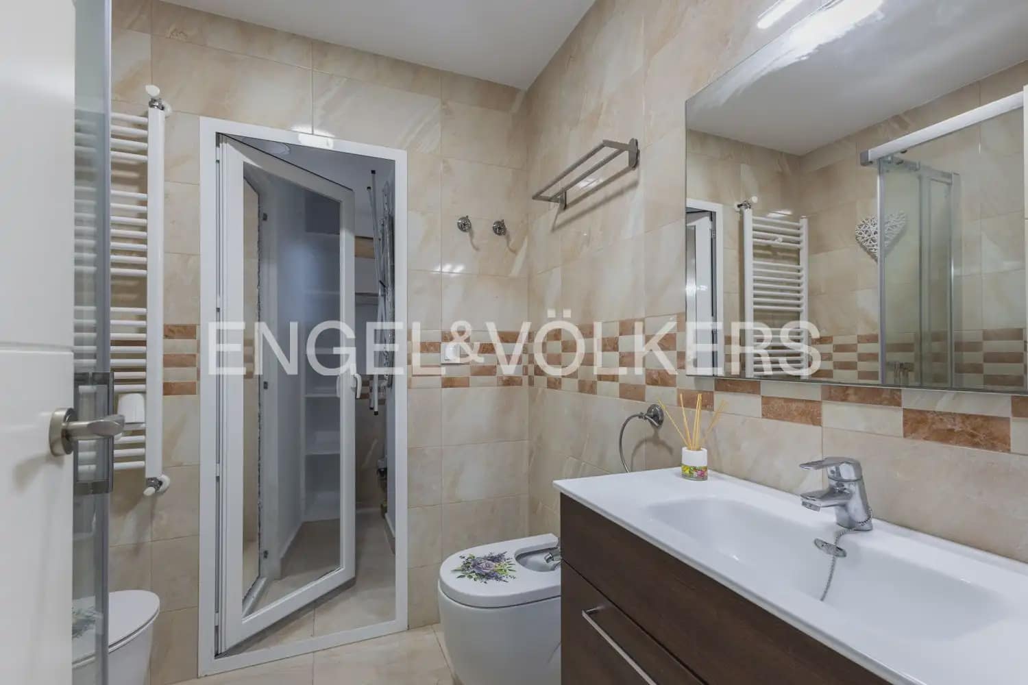 2 soveværelse Lejlighed til leje i Valencia by - € 1.200 (Ref: 10135182)