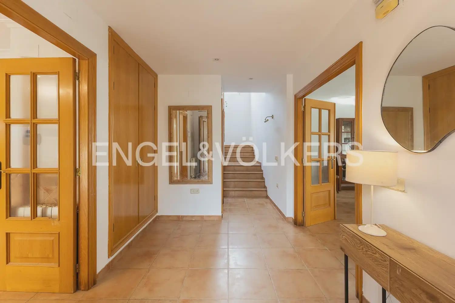 5 camera da letto Villa da affittare in Petres con piscina garage - 2.700 € (Rif: 10135252)