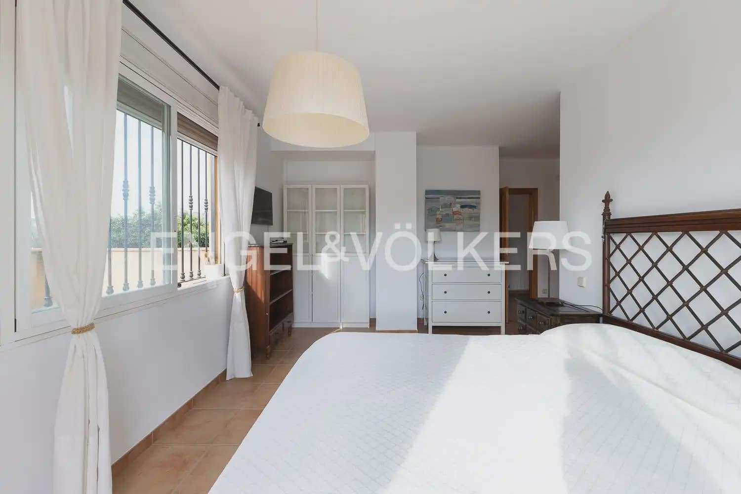 5 camera da letto Villa da affittare in Petres con piscina garage - 2.700 € (Rif: 10135252)
