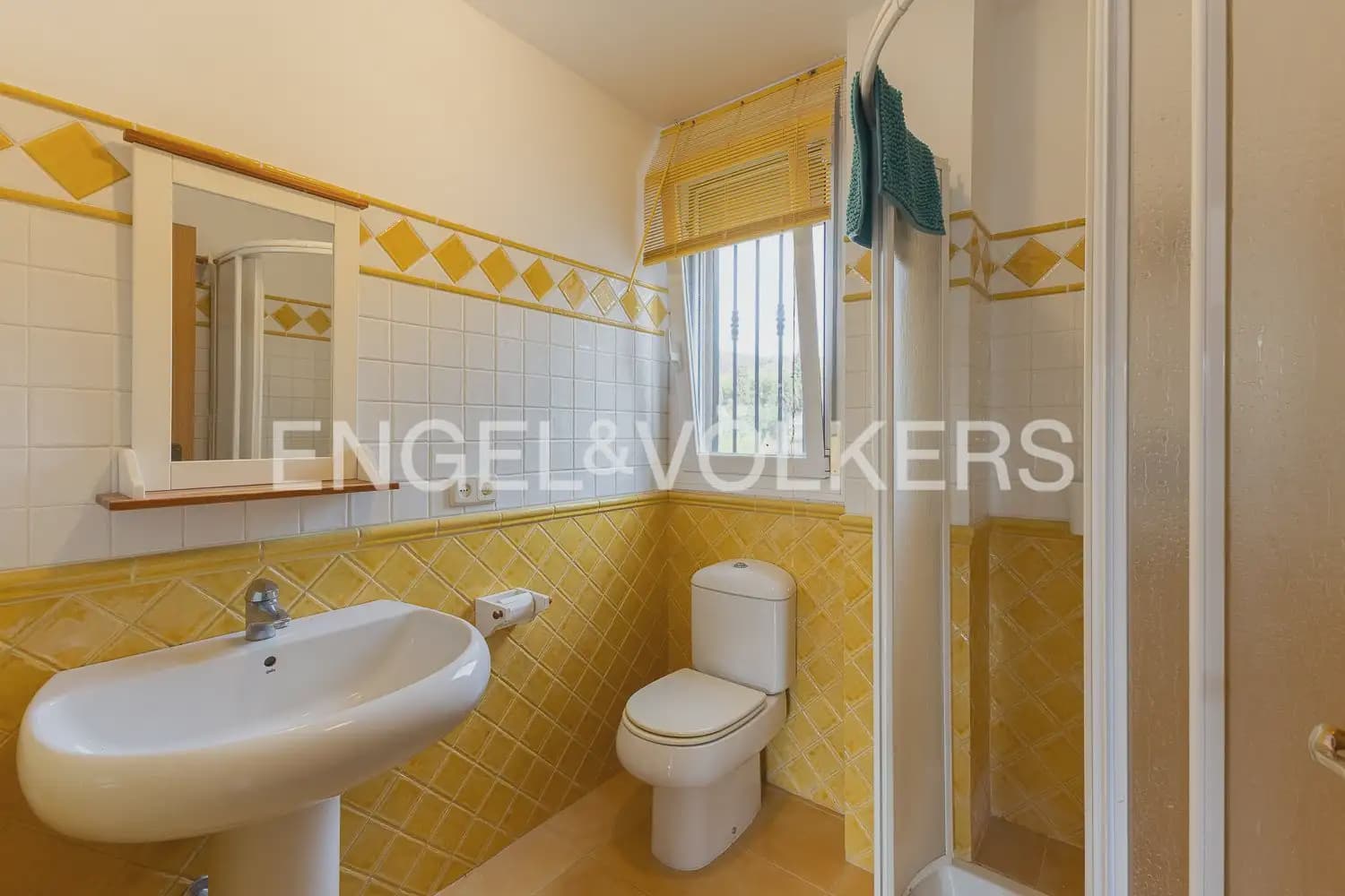 5 camera da letto Villa da affittare in Petres con piscina garage - 2.700 € (Rif: 10135252)