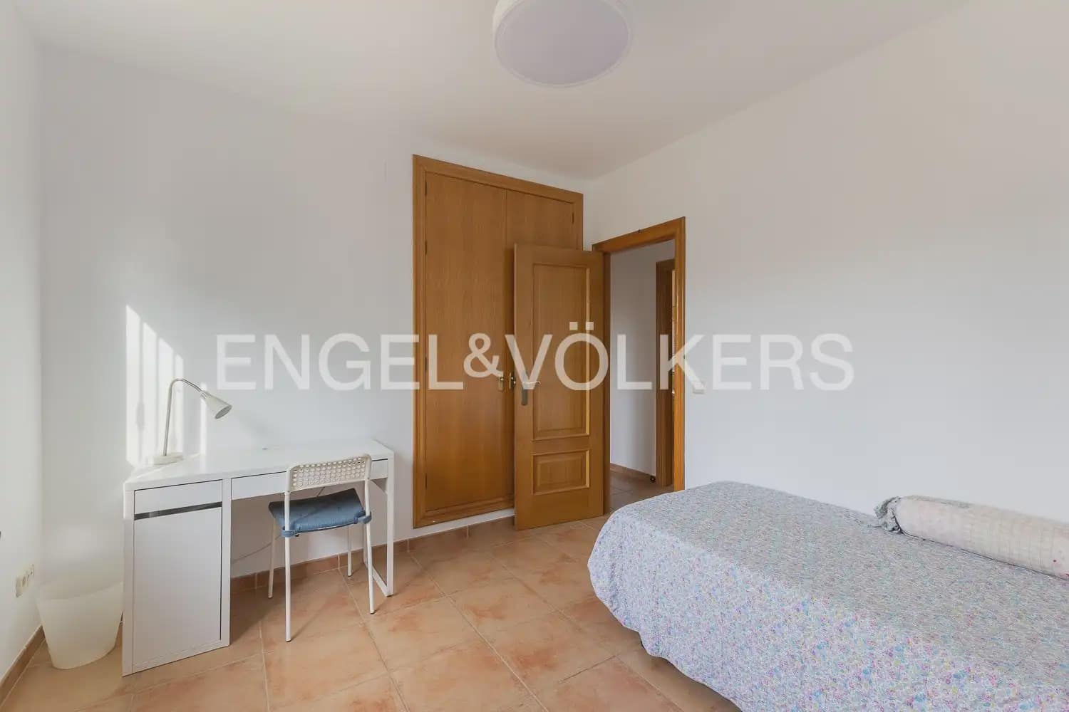 5 camera da letto Villa da affittare in Petres con piscina garage - 2.700 € (Rif: 10135252)