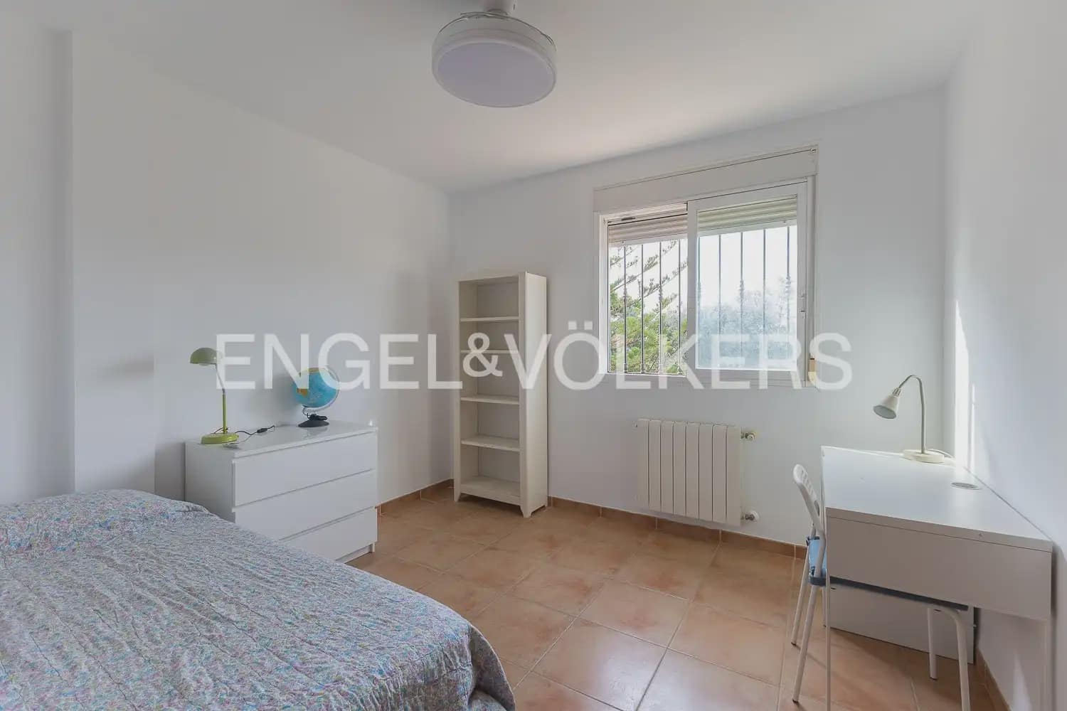 5 camera da letto Villa da affittare in Petres con piscina garage - 2.700 € (Rif: 10135252)