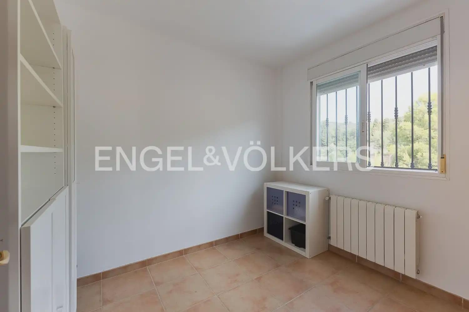 5 camera da letto Villa da affittare in Petres con piscina garage - 2.700 € (Rif: 10135252)