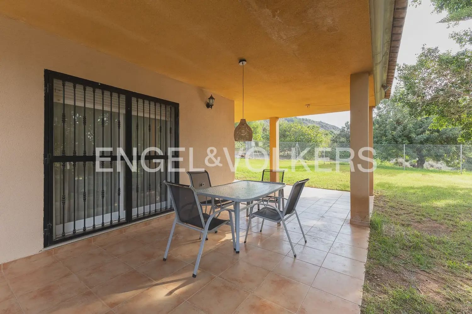 5 camera da letto Villa da affittare in Petres con piscina garage - 2.700 € (Rif: 10135252)