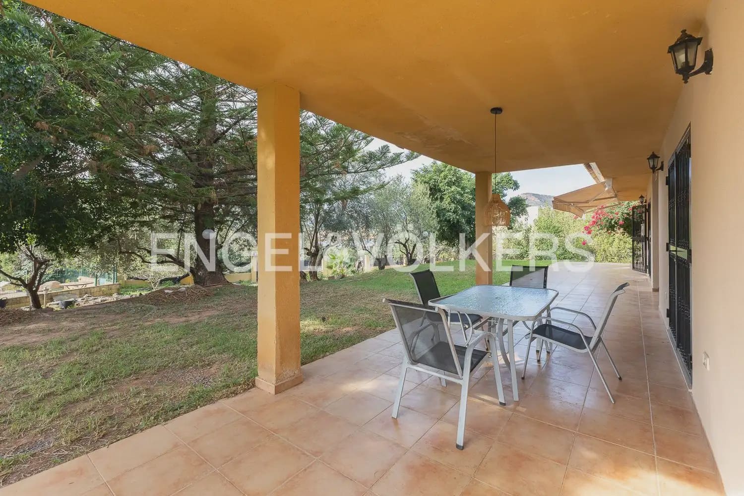 5 camera da letto Villa da affittare in Petres con piscina garage - 2.700 € (Rif: 10135252)