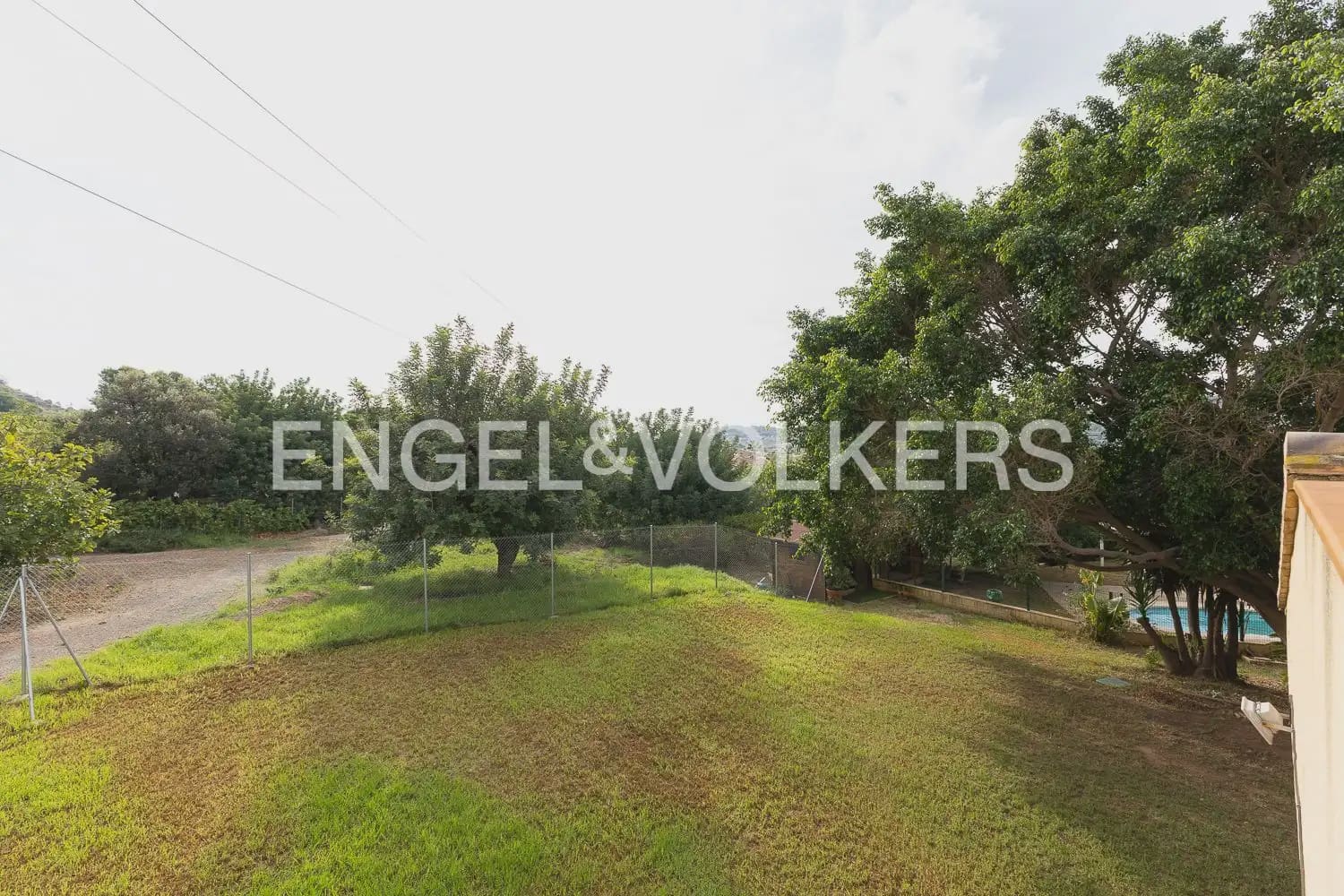 5 camera da letto Villa da affittare in Petres con piscina garage - 2.700 € (Rif: 10135252)