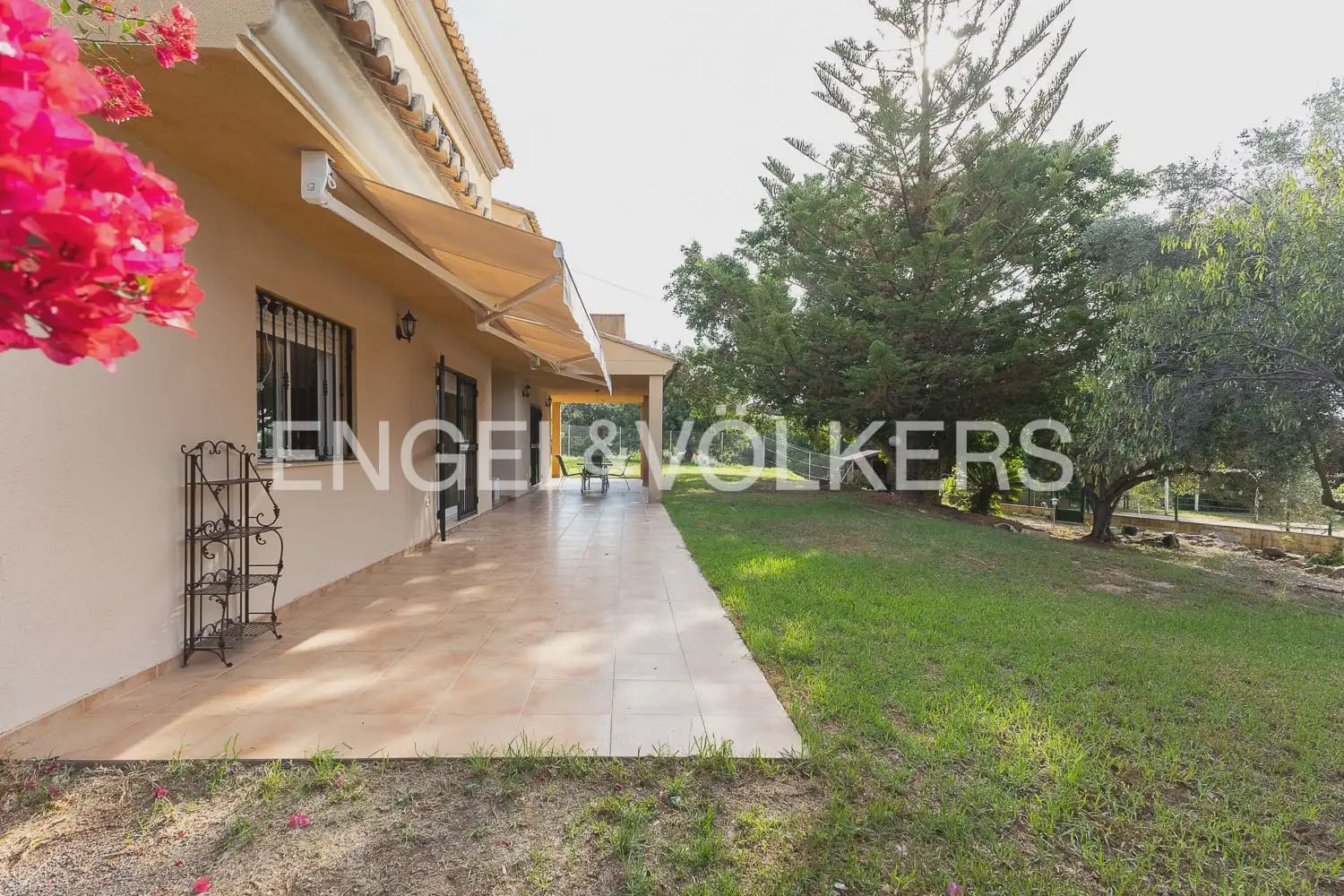 5 camera da letto Villa da affittare in Petres con piscina garage - 2.700 € (Rif: 10135252)