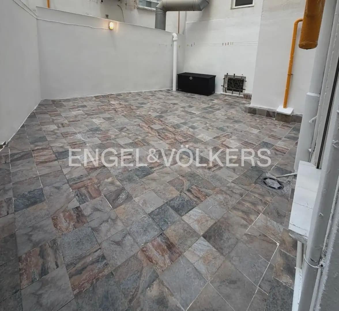 3 soverom Leilighet til leie i Valencia by - € 1 800 (Ref: 10136378)
