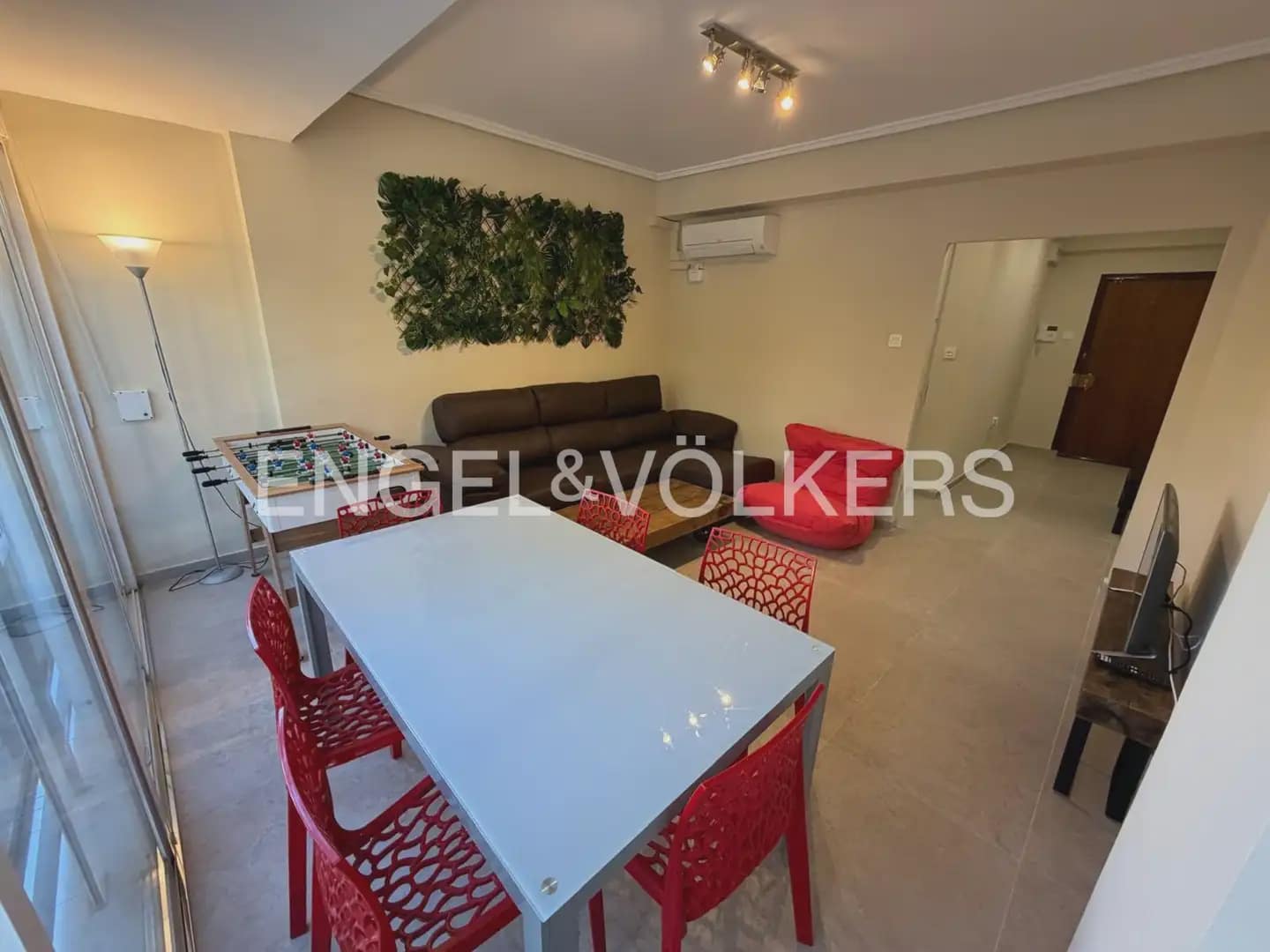 3 soverom Leilighet til leie i Valencia by - € 1 800 (Ref: 10136378)