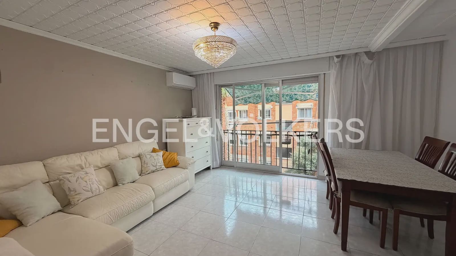 2 sovrum Lägenhet att hyra i Valencia stad - 1 300 € (Ref: 10136379)