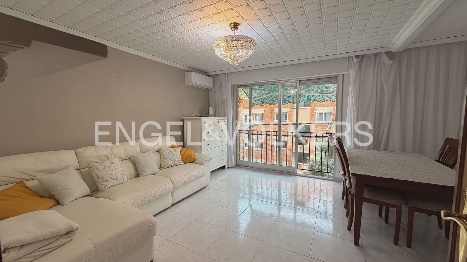 2 sovrum Lägenhet att hyra i Valencia stad - 1 300 € (Ref: 10136379)