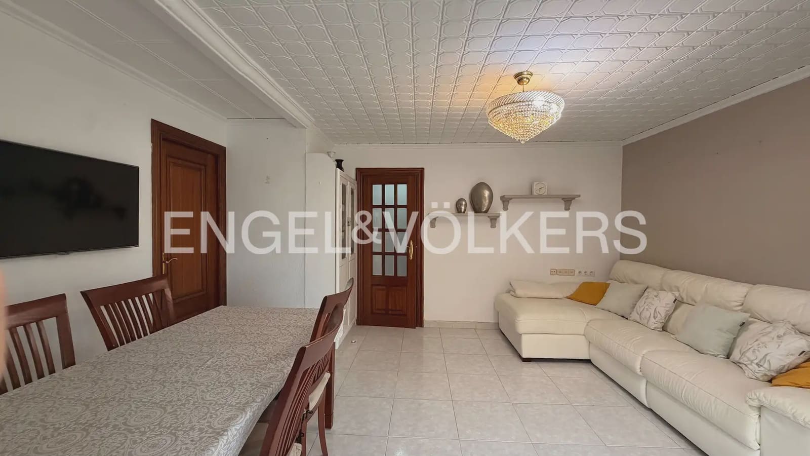 2 sovrum Lägenhet att hyra i Valencia stad - 1 300 € (Ref: 10136379)