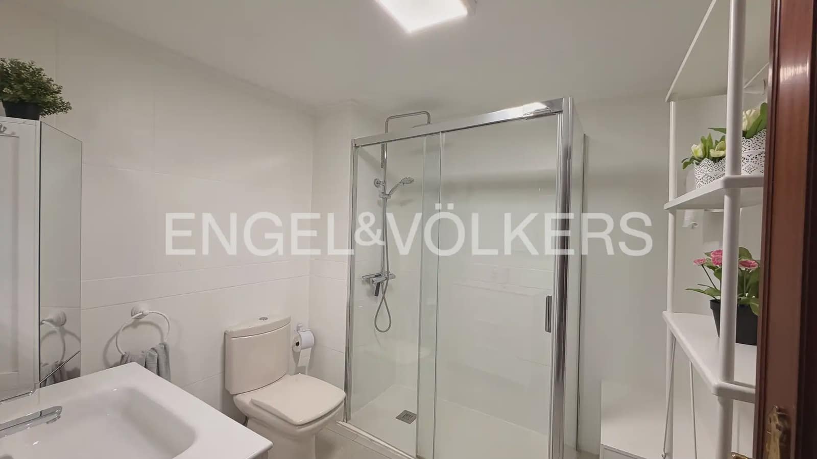 2 sovrum Lägenhet att hyra i Valencia stad - 1 300 € (Ref: 10136379)