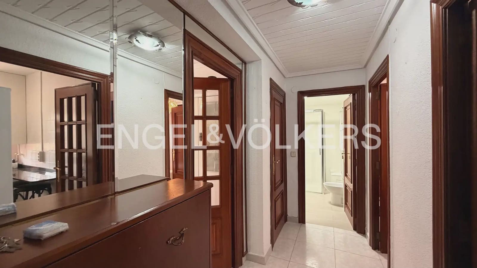 2 sovrum Lägenhet att hyra i Valencia stad - 1 300 € (Ref: 10136379)